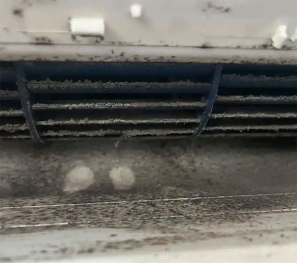 株洲市空调吹的风有股烧焦味是怎么回事